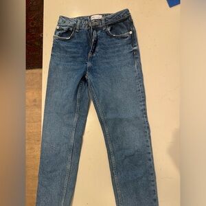 Zara size 4 straight leg jeans